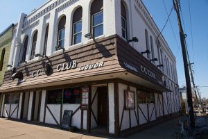 bars to meet people in minneapolis CC Club
