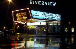 humor theaters in minneapolis Riverview Theater